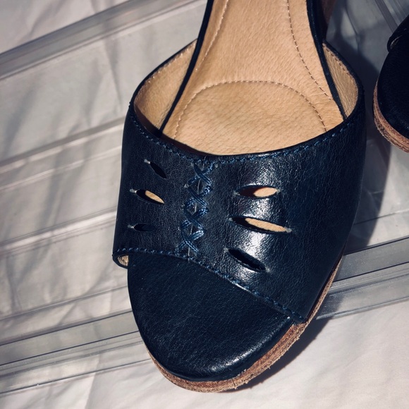 Frye shoes - Picture 4 of 5